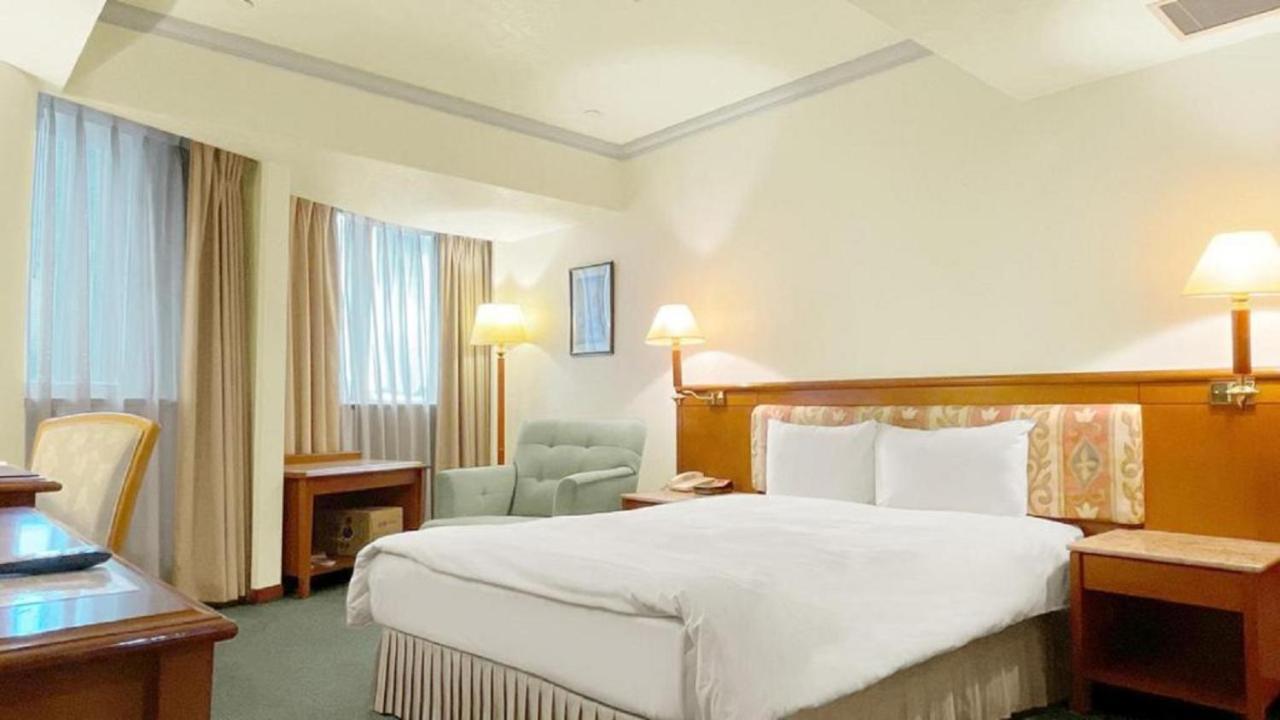Hotel Avenue ซินจู๋ ภายนอก รูปภาพ