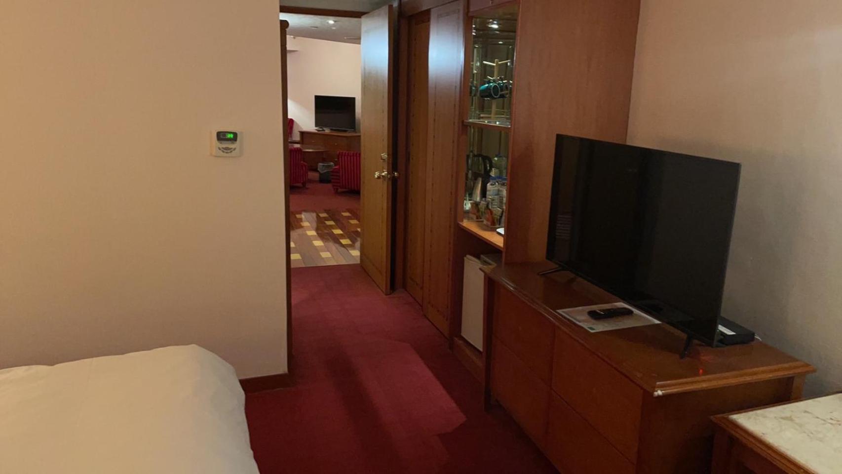 Hotel Avenue ซินจู๋ ภายนอก รูปภาพ